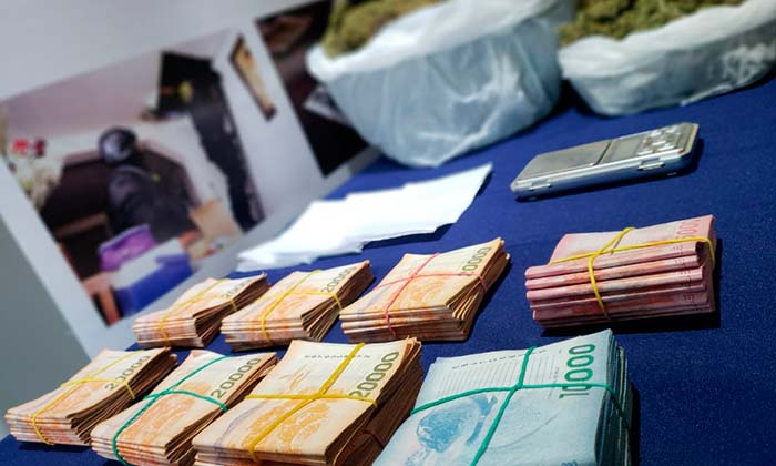 PDI incauta drogas y más de $7 millones en dinero en efectivo