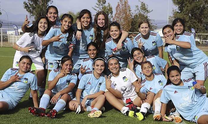 El fútbol femenino se tiñe de celeste para los Juegos Binacionales 2019