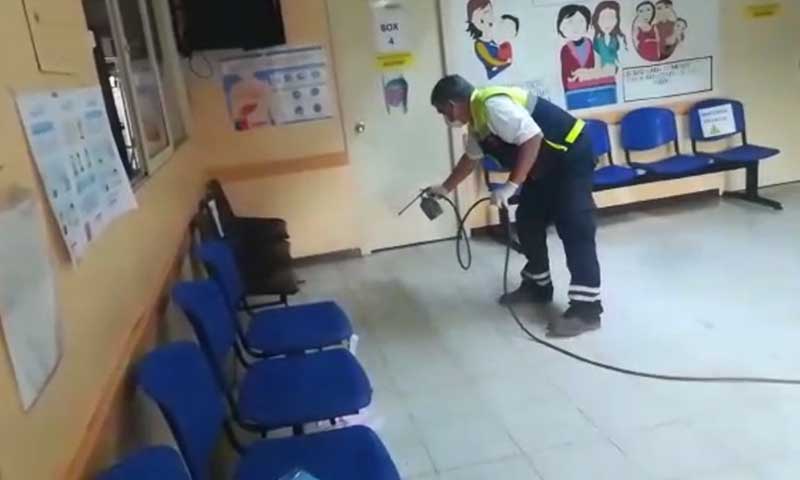 Ante COVID-19: Hospital de Pichidegua desinfecta sus instalaciones