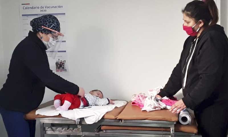 Hospital Coinco habilita container para atención de niños menores de seis meses