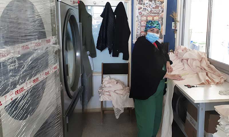 El desconocido apoyo de lavandería a la atención clínica del Hospital de Pichilemu