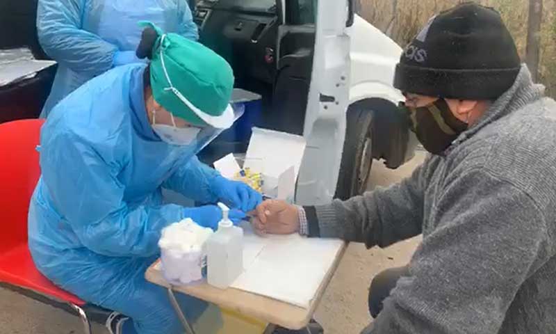 Codegua: Municipio continúa realizando operativos de toma de PCR en terreno