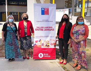 Mujeres del sector oriente de Rancagua se convierten en monitoras