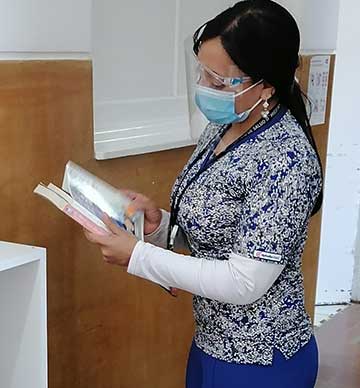 Ocho minibibliotecas buscan incentivar la lectura en pacientes hospitalizados