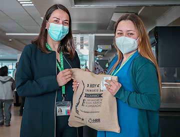 Funcionarios del Hospital Regional Rancagua se “desembolsan” del plástico