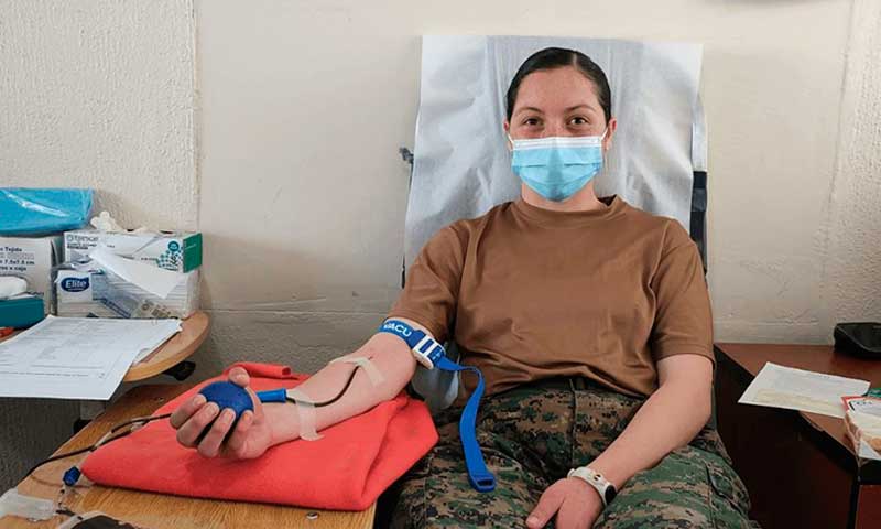 Brigada de Aviación del Ejército dona sangre al Hospital de Rengo