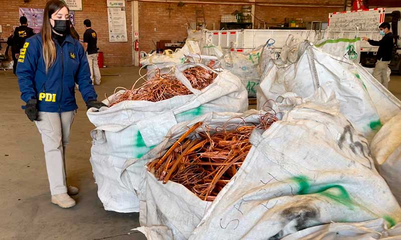 Incautan 52 toneladas de cobre robado tras operación en Rancagua, Santiago y San Antonio