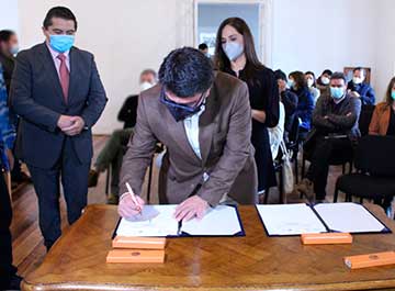 Consejo para la Transparencia y Municipio de Rancagua firman convenio para implementar Programa de Apoyo Integral