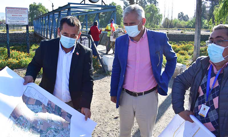 Alcalde de Mostazal y gobernador regional comprometen importante avance para descongestión vial de la comuna