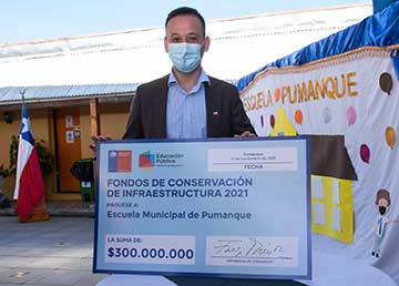 Escuela de Pumanque se adjudica $300 millones para conservación de infraestructura