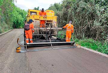 Seremi del MOP inspecciona avance en pavimentación de caminos rurales en Litueche y San Fernando