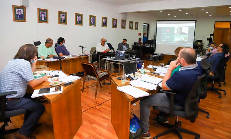 Concejo municipal de San Fernando recibe visita de la Asociación Chilena de Municipalidades