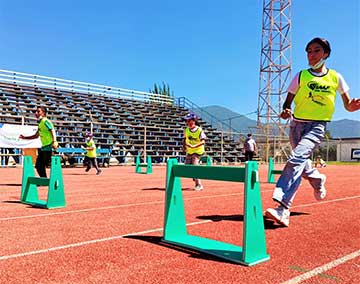 “Mini atletismo” se apoderó del estadio atlético de San Fernando