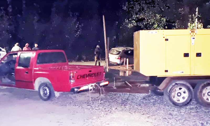 Detienen a delincuentes mientras robaban un generador industrial y madera desde una barraca en Coltauco