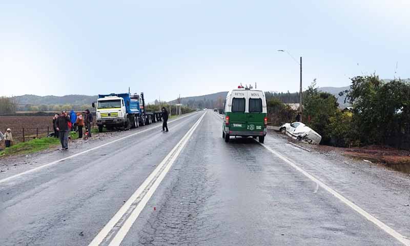 Accidente carretero en Palmilla deja a conductor de colectivo fallecido