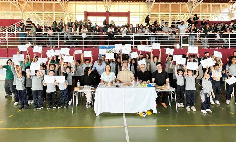 Estudiantes de establecimientos de la Cormun unen a Chile y Argentina en Primera Competencia Interescolar