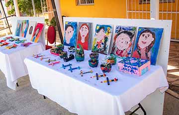  Finaliza Taller de arte y manualidades en barrio Central Oriente de San Vicente