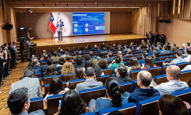 Fiscalía de Chile comenzará a usar sistema de inteligencia artiﬁcial que detecta estructuras criminales
