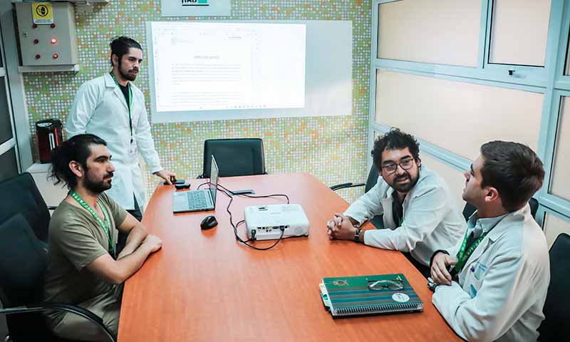 Expertos del Hospital Regional Rancagua elaboran proyectos de investigación junto a trabajadores de la salud