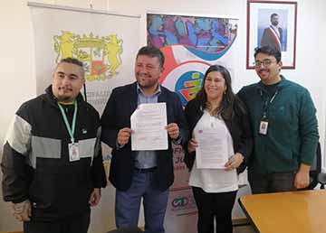 Municipios de Codegua, Mostazal y Nancagua firman convenio para ejecución de programa Compromiso Joven del Injuv