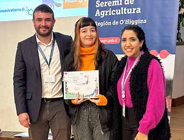 Seremi de Agricultura premia a ganadores regionales del concurso Historia de nuestra tierra