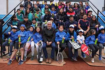 Con la asistencia de Nicolás Massú inauguran modernos camarines y graderías en club de tenis de Las Cabras