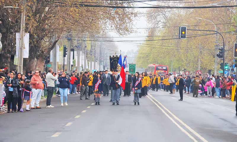 Impecable desfile de fuerzas vivas se vivió en San Fernando para cerrar celebraciones de Fiestas Patrias