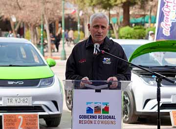 Gobierno Regional y Seremi de Energía entrega los primeros colectivos eléctricos para Rancagua