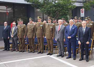 Carabineros y comunidad rinden homenaje al Teniente Hernán Merino Correa, Héroe Nacional del Siglo XX