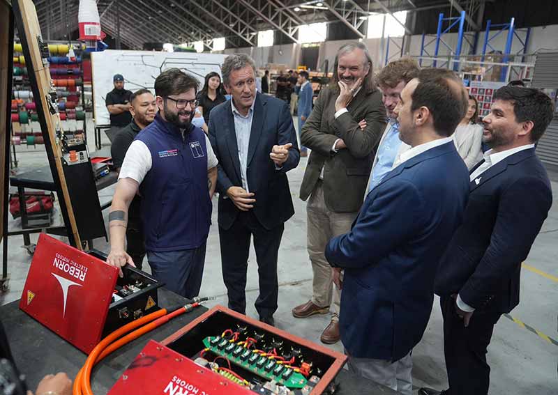 Chile presenta su primer bus a hidrógeno verde, un hito en innovación energética