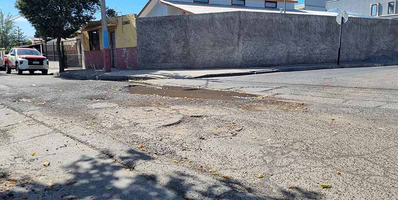 vecinos de población Granja critican desigualdad en mantenimiento vial