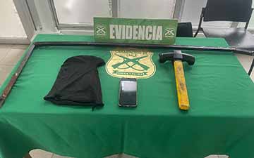 Carabineros detiene a dos sujetos por secuestro y robo en población Diego Portales
