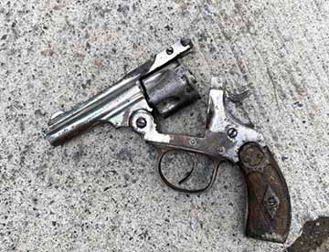 Siete detenidos tras violenta riña con disparos en Santa Cruz: incautan armas de fuego y cuchillos