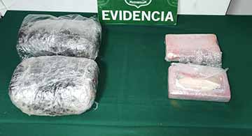 Vehículo con droga volcó tras persecución policial en la Ruta 5 Sur