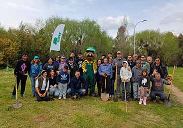 Santa Cruz inicia proyecto de arborización comunitaria en Villa Bicentenario IV