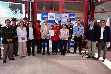 Bomberos de La Estrella celebran la inauguración de su nuevo cuartel financiado por el Gobierno Regional