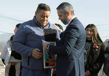 Entregan 60 viviendas del proyecto Villa Los Guindales a familias de Rancagua